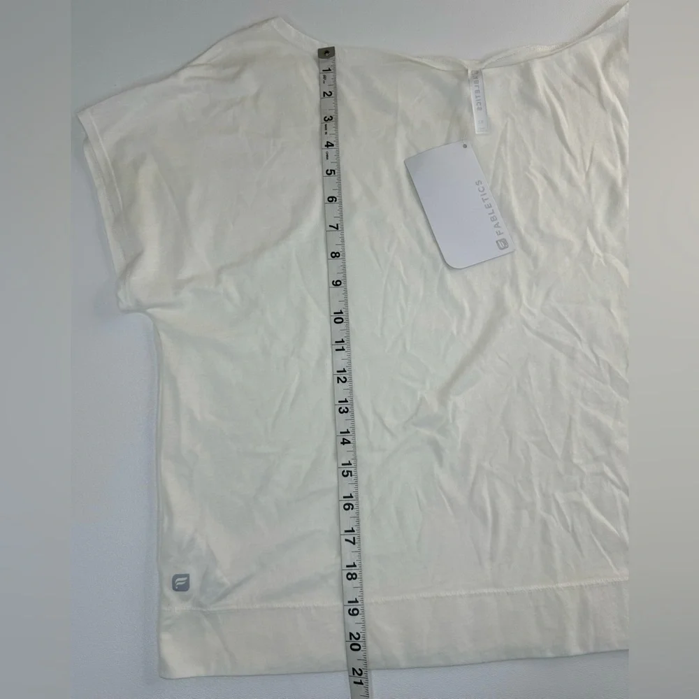 NWT Fabletics Vineyard Scoop Neck Short Sleeve Jersey T Shirt Womens XL - Picture 10 of 11